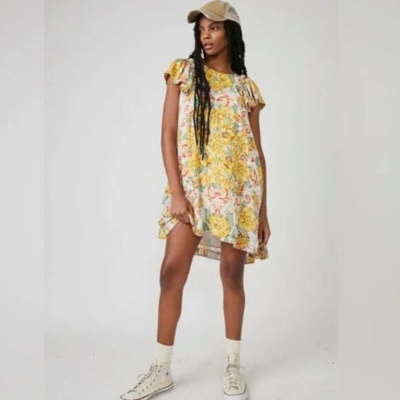 Free People Dresses & Skirts - Free People Yara Babydoll  Vibrant Floral Mini Dress with Ruffled Sleeves